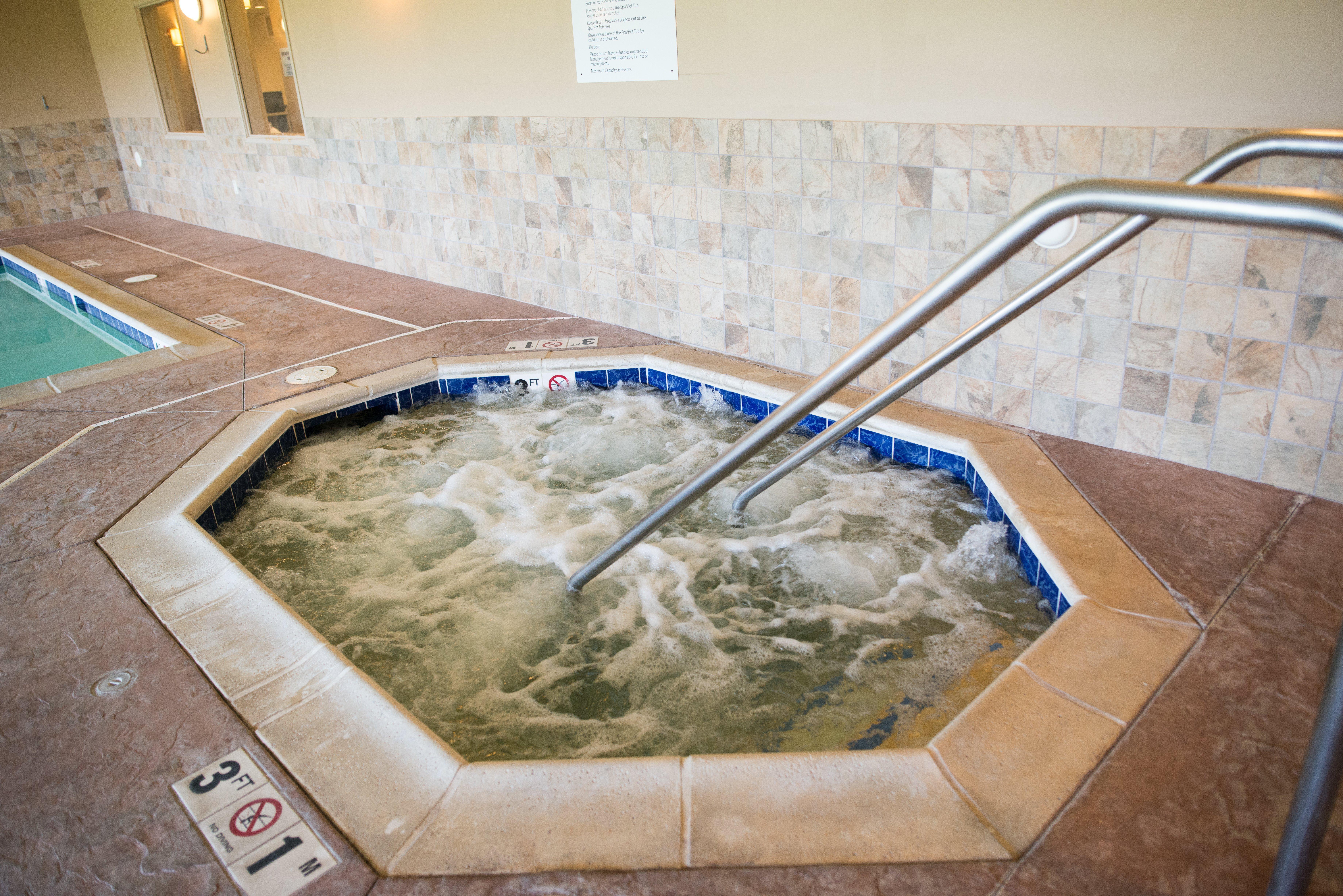 Holiday Inn Express & Suites Northwood By Ihg Silver Lake Dış mekan fotoğraf