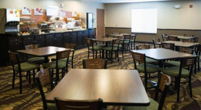 Holiday Inn Express & Suites Northwood By Ihg Silver Lake Dış mekan fotoğraf